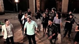 Video thumbnail of "CLIPE KEMUEL - TUA GRAÇA"