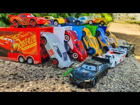 Looking for Disney Pixar Cars On the Rocky Road : Lightning Mcqueen, Chick Hicks, King, Francesco