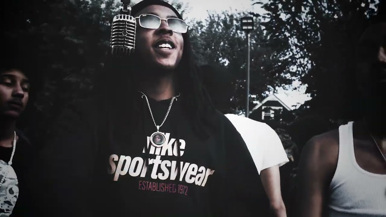 Reel Kings Presents: Golden Mic Series l DottGzz "So Many Thoughts" - (Live Performance)