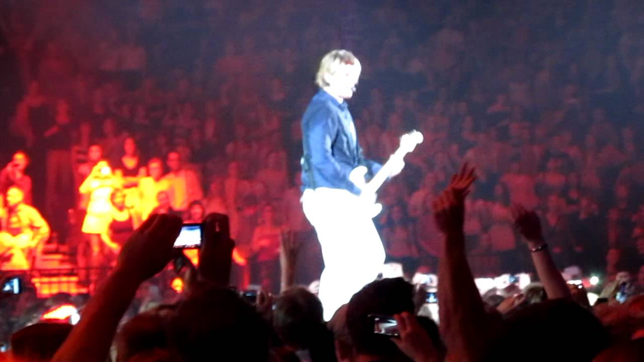 NKOTBSB Backstreet Boys "Incomplete", Hamburg 09.05.2012 - YouTube Music
