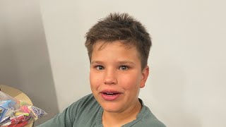 This kid saying goodnight for 1 minute