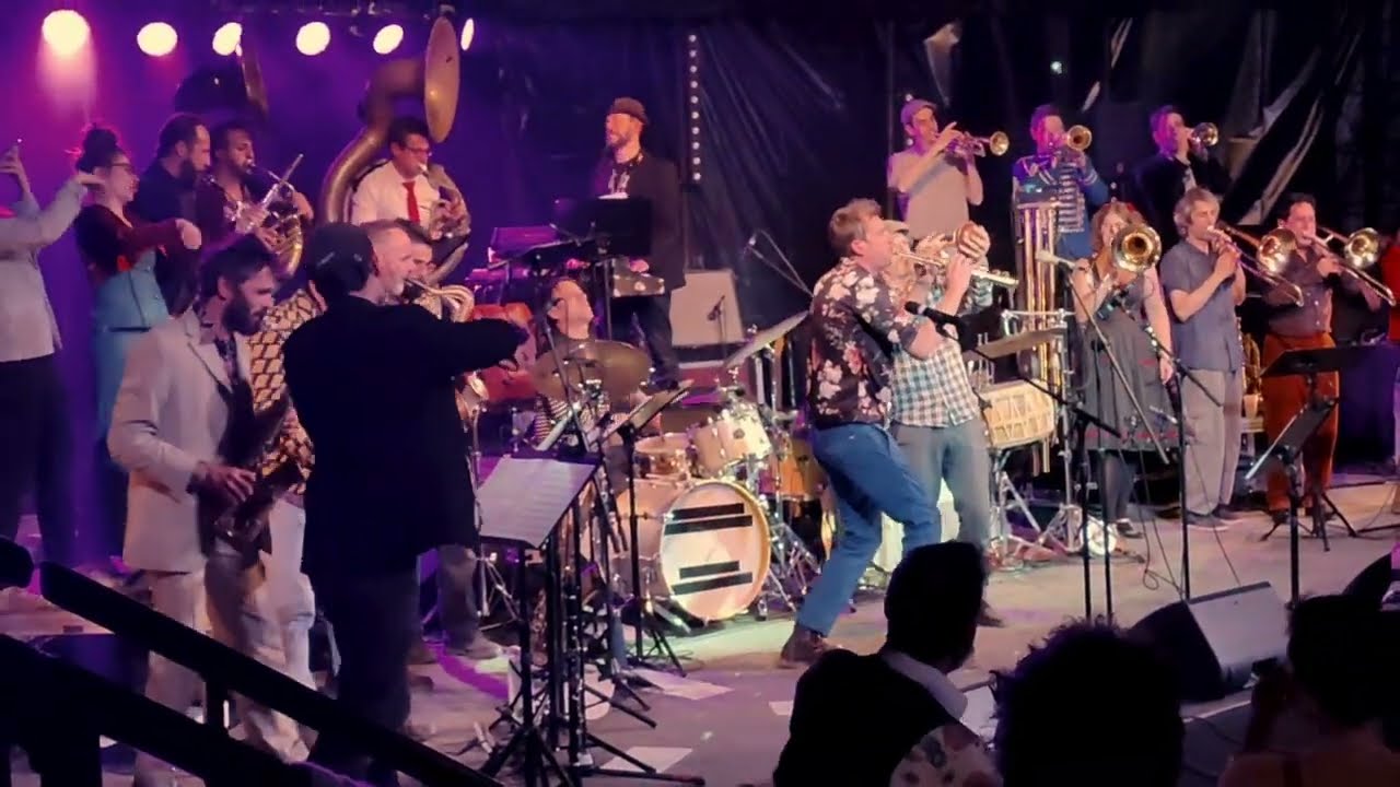 SURNATURAL ORCHESTRA décembre 2021