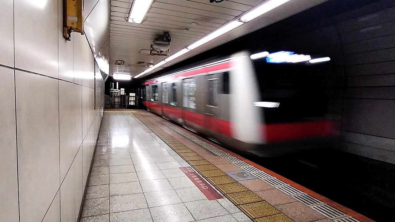 [Япония] Линия JR Кейё/станция Хатчобори, линия Кейё, серия E233, прибытие, отправление в Согу