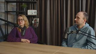 Художникът Димитър Генчев и кураторът Владия Михайлова за изложбата "Пластове" в галерия "КУБ"