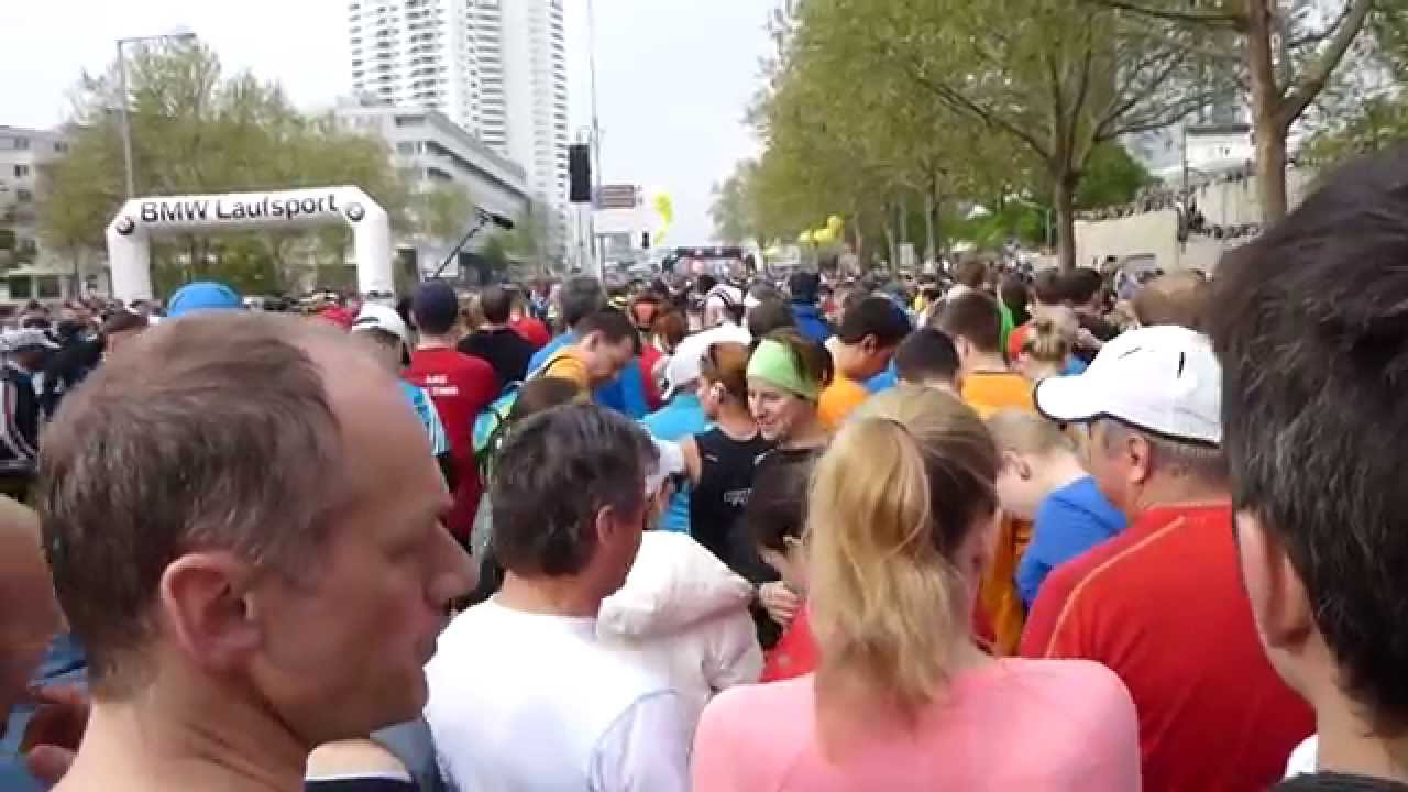 13.04.2014 Wien Marathon: Start mit Wiener Walzer