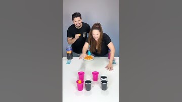 Roze en zwart water vult grappige uitdagingsspellen 😁 #youtubeshorts #shorts #trending #familygames