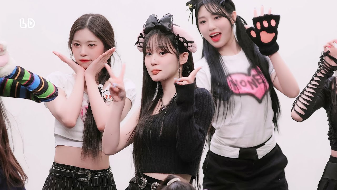 [4K] 230826 트리플에스 윤서연 (tripleS LOVElution) 'Girls' Capitalism' - 디어마이뮤즈 팬싸인회 직캠 fancam