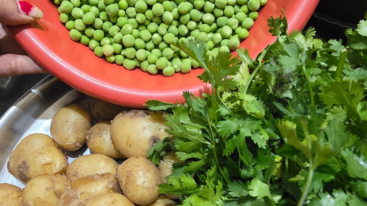 आओ सीखें आलू मटर की कचोरी🥔🫛🤤🤤🤤