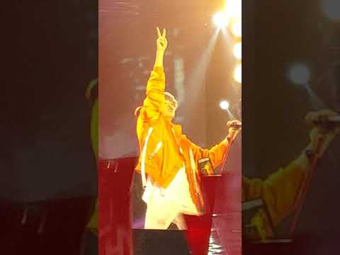 麥向2018高雄夢時代跨年派對 八三夭-我不想改變世界 我只想不被世界改變