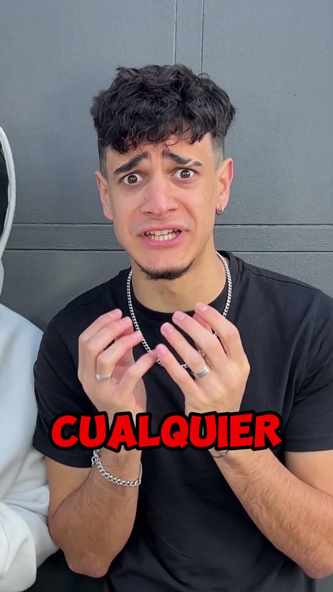 El GRINCH le ha CORTADO el PELO ROJO a CHUSTER!