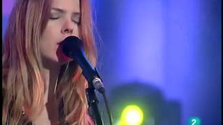 Download Lagu Christina Rosenvinge presentando Tu labio superior - Los conciertos de Radio 3 16/12/08) MP3