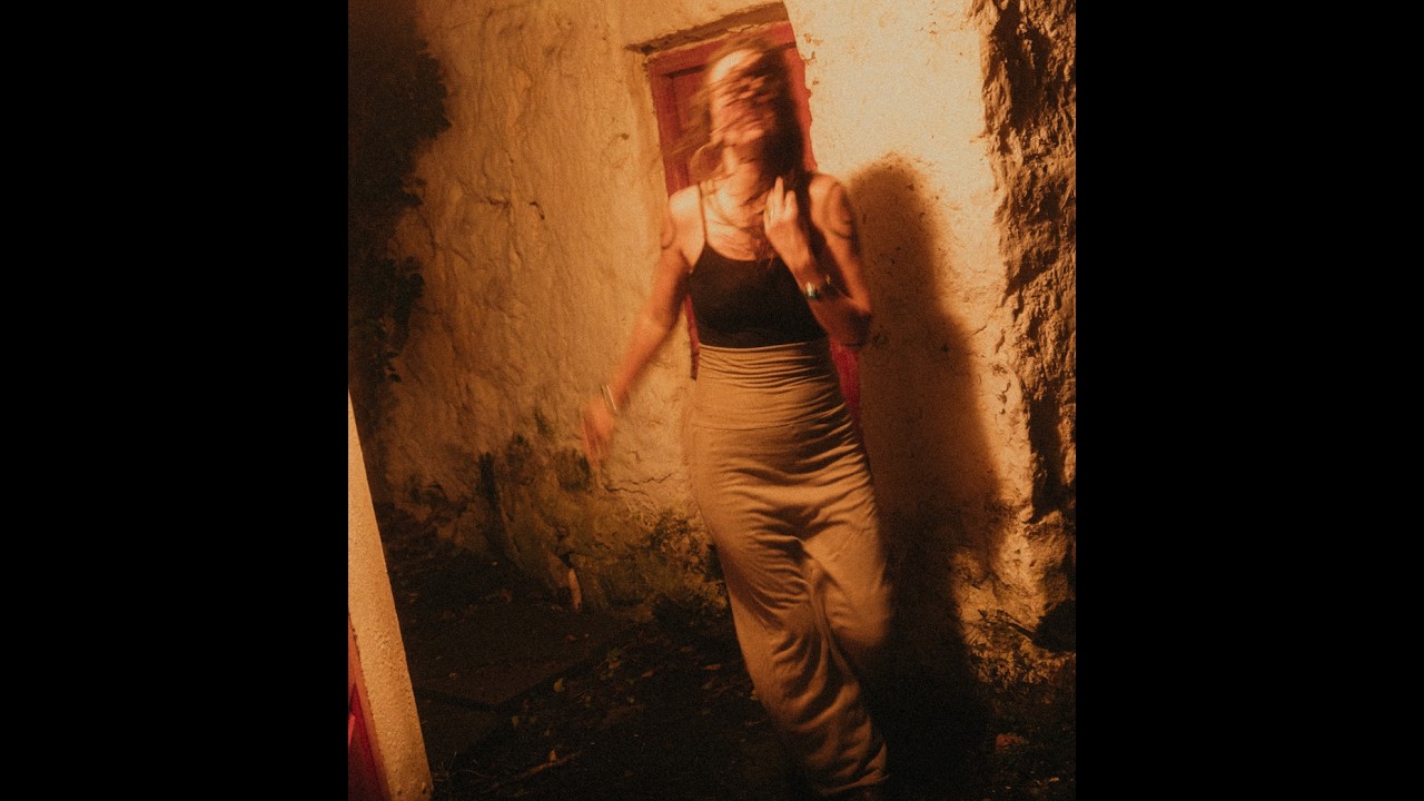 Leah Song - Love Stays (Official Audio)