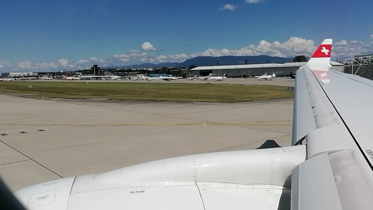 Swiss A220-300 taxi and takeoff from Geneva (2020)