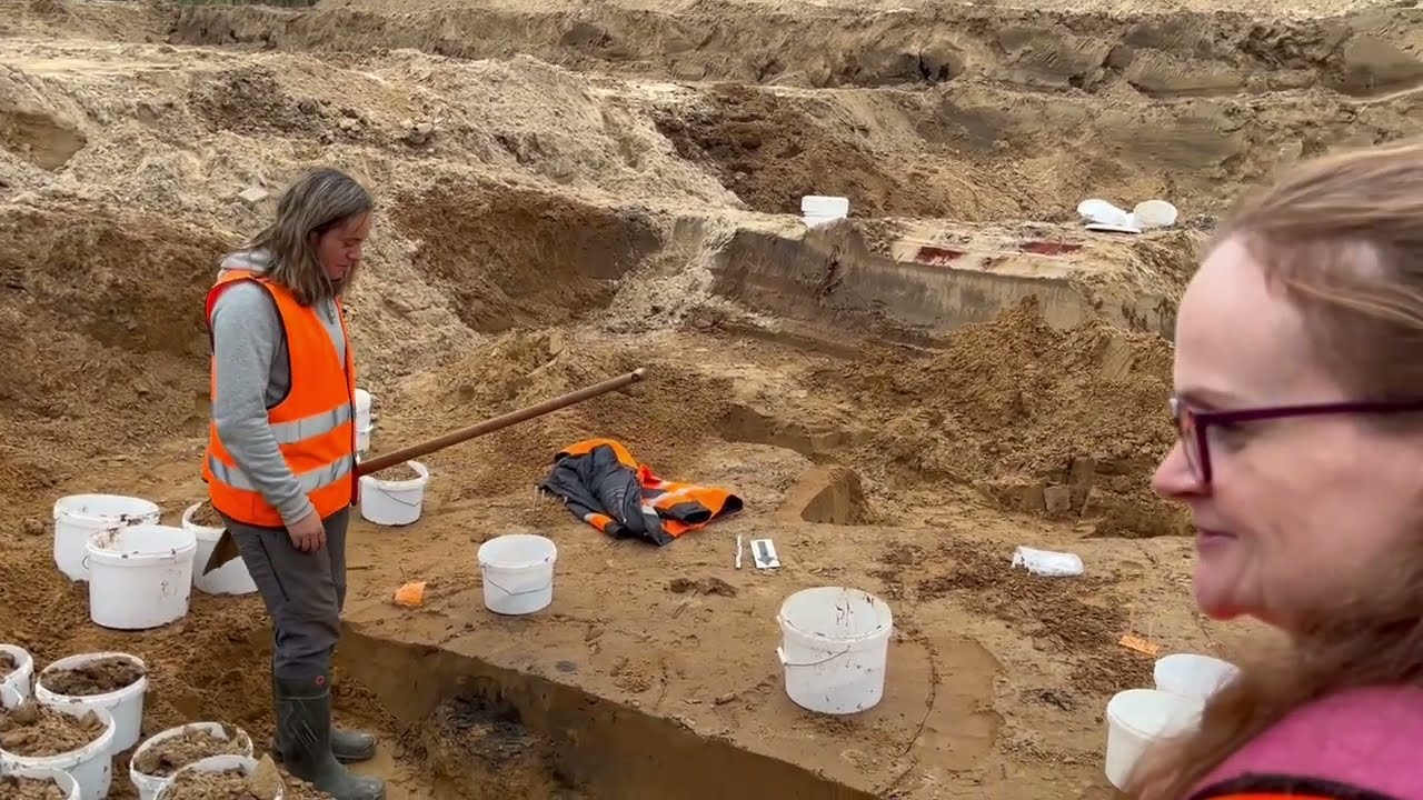 Ongenode gasten bij Romeinse opgravingen Cuijk: 