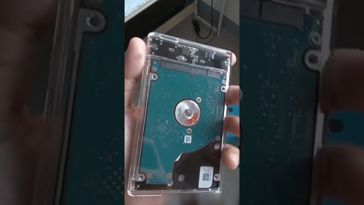 PORTABLE HHD/SSD ENCLOSURE 