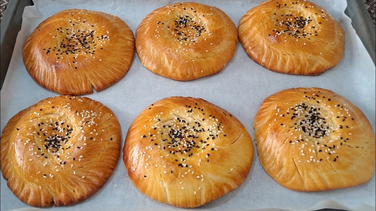 طرز تهیه نانی روغنی فوقالعاده خوشمزه 😋 برای صبحانه و عصرانه ☕ - YouTube