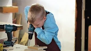 Вместо гаджетов - лобзик: в Нижневартовске открыли столярную мастерскую для детей