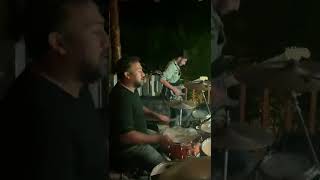 Video thumbnail of "Suki bubnjar // Sam sam // Adil live"