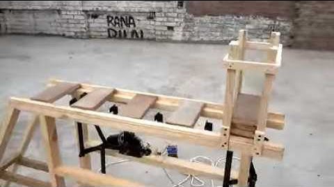 Mechanical Engineering project Box Transport Mechanism   YouTube