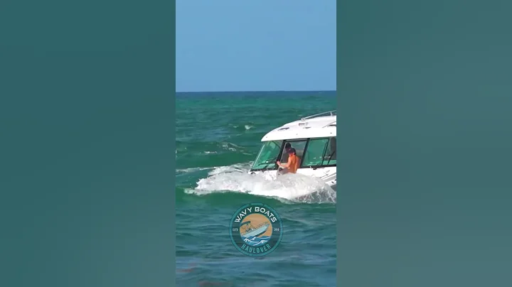 How to SINK your Boat #6 | Wavy Boats | Haulover Inlet - DayDayNews