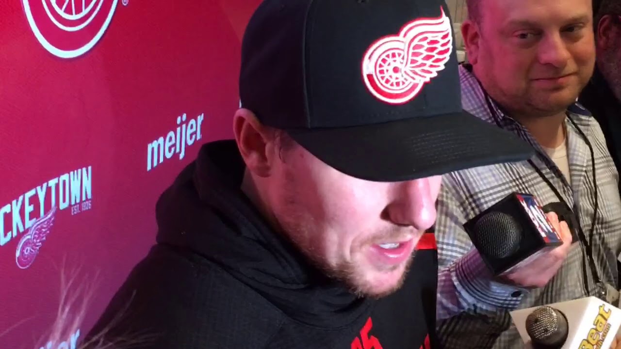 newspaper mockup Red Wings’ Jimmy Howard flourishes vs. Rangers