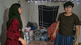 The arrival of Mohammad and the fight with Leila, Leila's cries for help