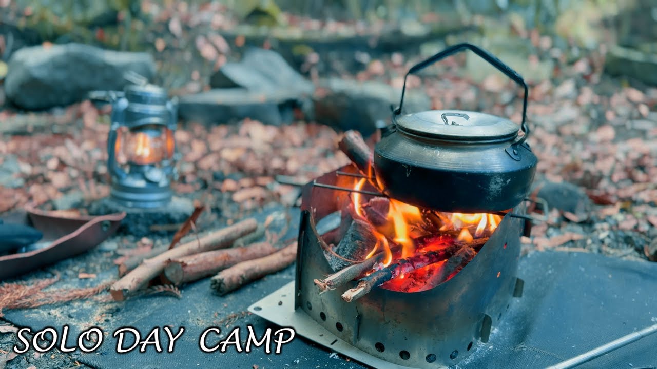 冬の始まり。焚き火だけで暖を取るソロキャンプ。