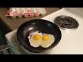 НОВАЯ СКОВОРОДА ДЛЯ ТУРИЗМА  ЖАРЮ ЯИЧНИЦУ КУЛИНАРНЫЙ БРЕД НА КУХНЕ. #яичница #кухня #сковорода
