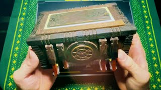 How to Solve a Puzzle, Correctly - Sea Chest by Jesse Born