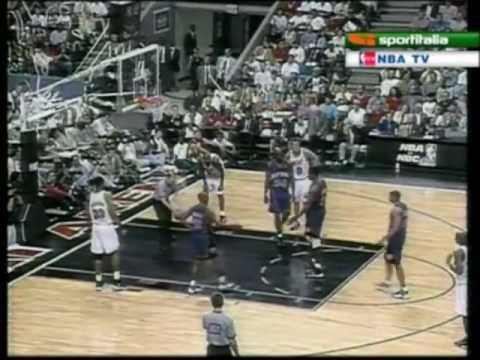 Patrick Ewing - Valiant Effort vs. Mourning and th...