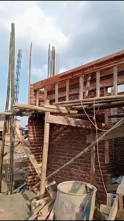 Begisting topian rumah tingkat
