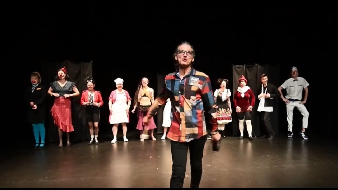 Zani 2025 Grad Show Pt 2