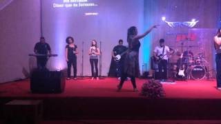 Sharon Ramos e Banda - Igreja M. P4 - Me Derramar (12-12-2015) 3/3 Resimi