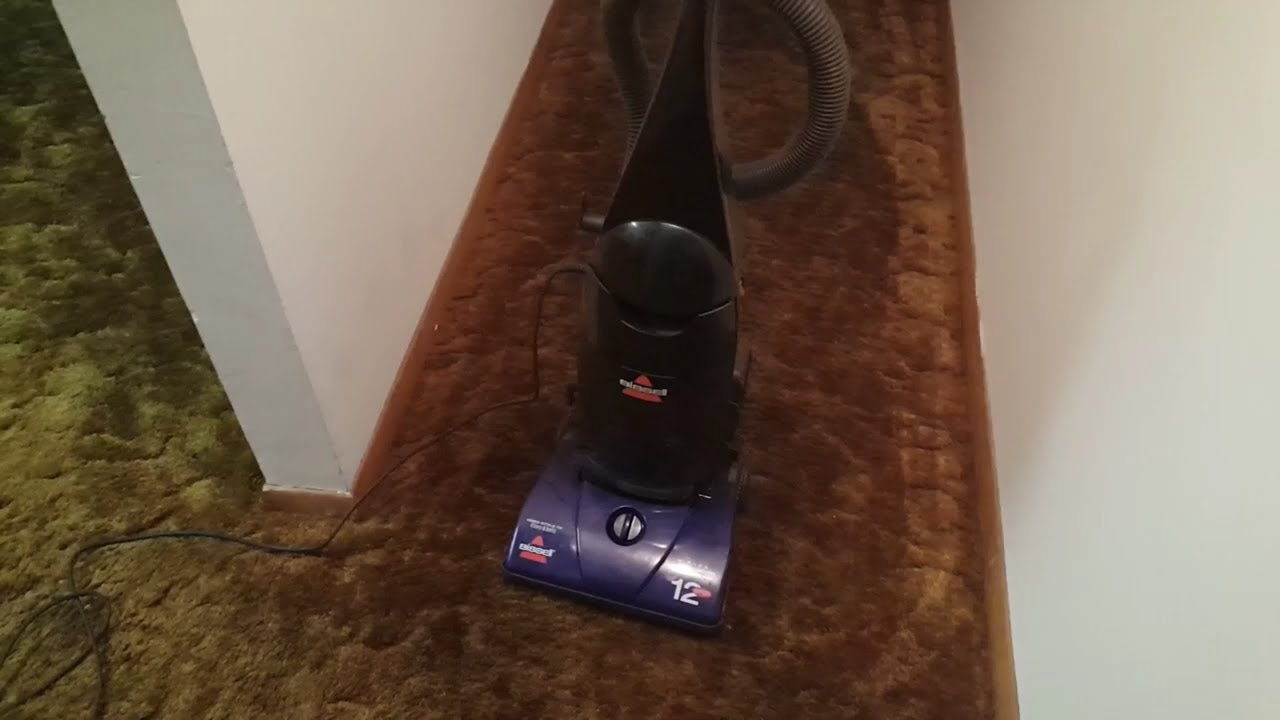 Bissell PowerForce (3522-R) Vacuum Review - YouTube