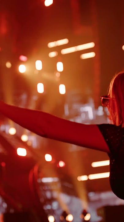 3 Are Legend - She Knows (Mandy Remix)