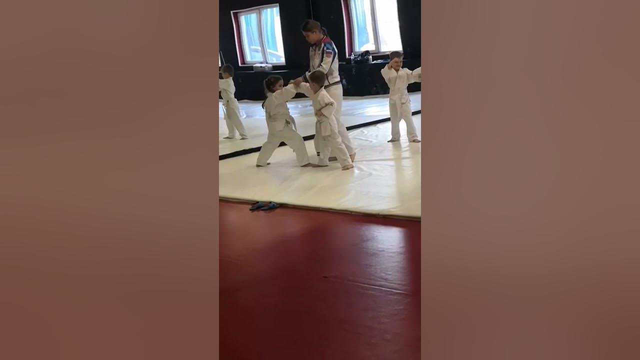 Удары и блоки в каратэ