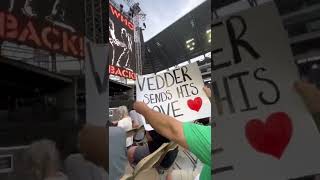 EDDIE VEDDER sends love to THE WHO + Cincinnati + Pete + Roger pre show message TQL Stadium 5/15/22
