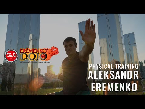 Video: Aleksey Eremenko - instructor político junior. historia de la foto