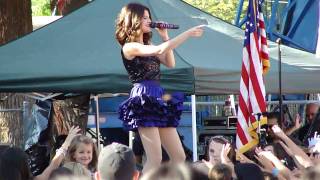 Selena gomez & the scene performing naturally it's magic @ big fresno
fair 10/10/10. this was her last two songs that she sang at fair.
reco...