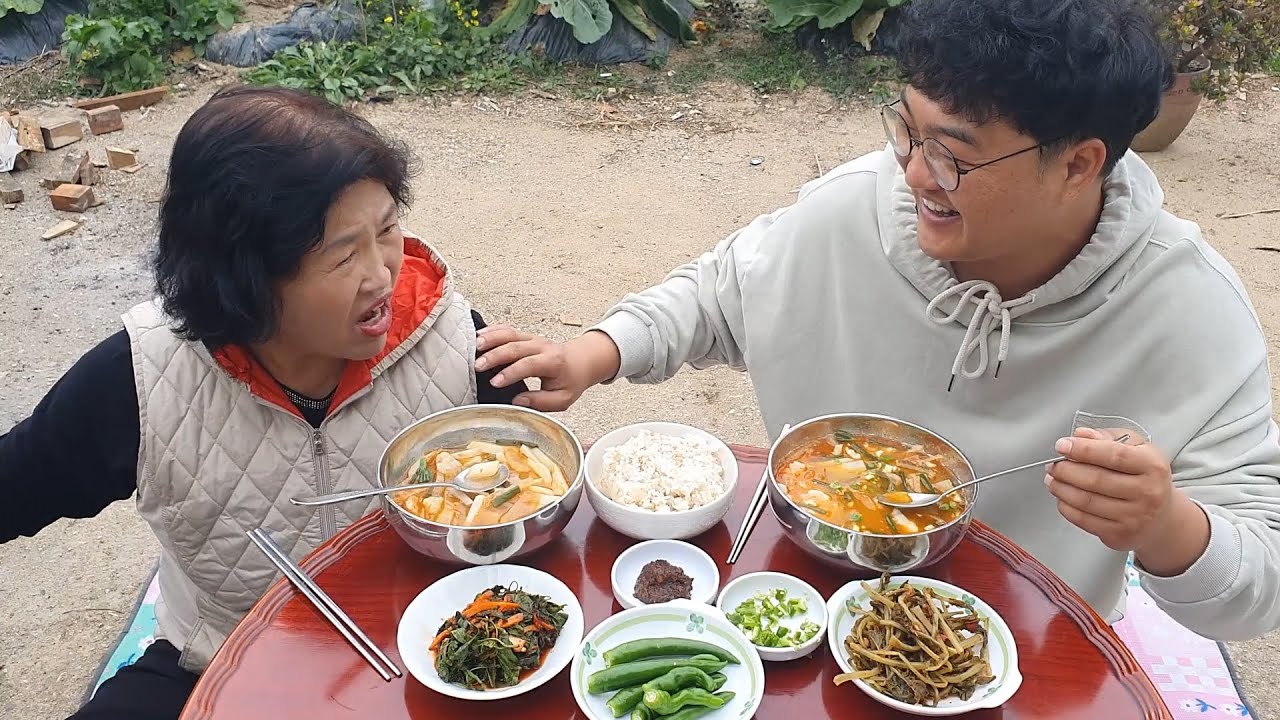 시골식 김치 수제비! 아삭이 고추, 고춧잎 김치 같이 먹어요! Kimchi Sujebi, Crispy pepper, Pepper leaf Kimchi Eating