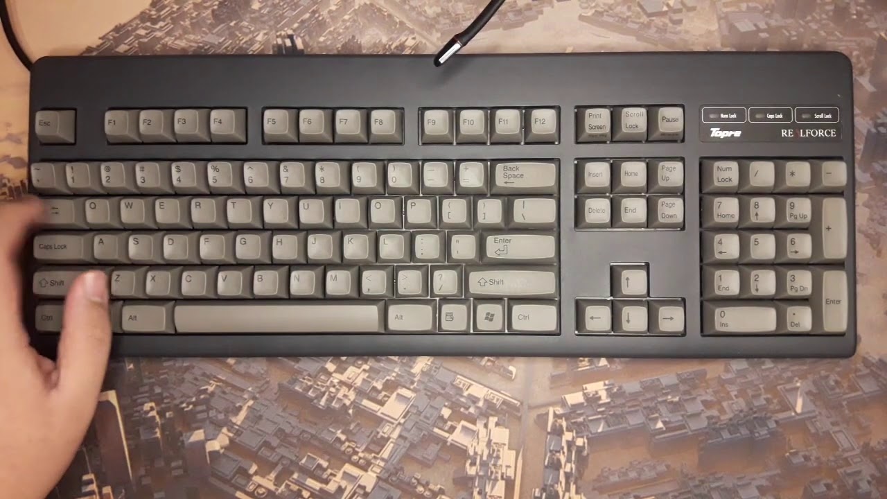 Realforce Hi-Pro 104UG completely stock