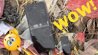 Destroyed Samsung Galaxy Z Flip4  Phone Restore Data/Samsung Z Flip4 Drop Broken Fix