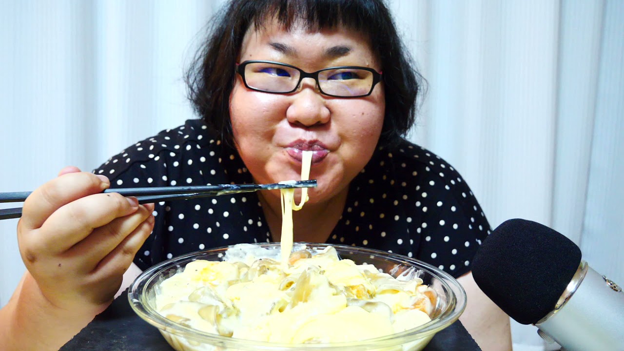 ASMR 咀嚼音 平春雨 たんみょん ダーラーピー 豆乳クリーム モッツァレラチーズ Mozzarella cheese