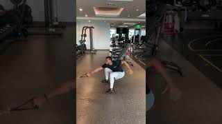 Single Arm Cable Row To Squat