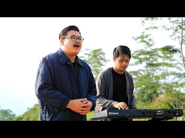 PERTOLONGANMU - CITRA SCHOLASTIKA (COVER) BY ANDREW & YOAN class=