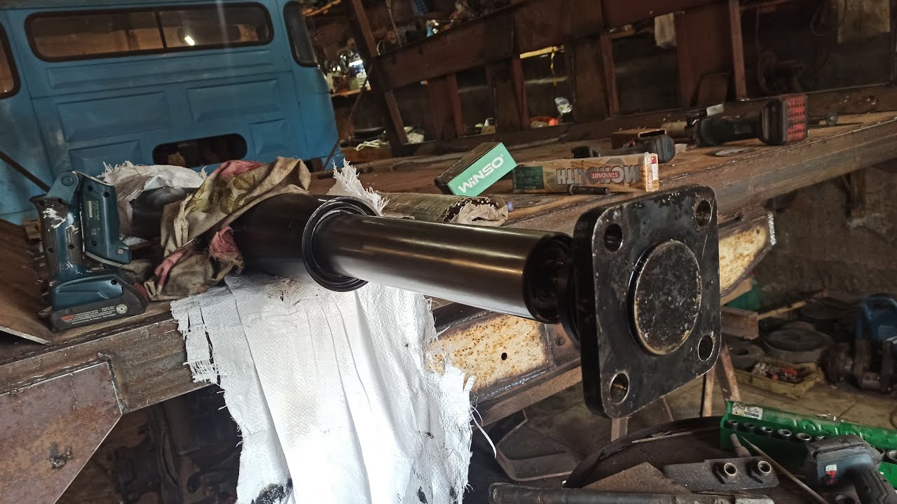 гидро цылиндр камаз на ифу самосвал.установка. - YouTube