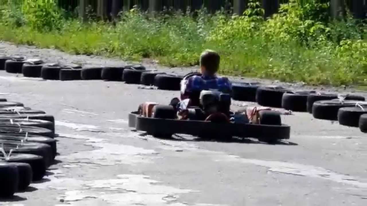 ⁣Шумахер отдыхает!!! заезд сына на картинге...