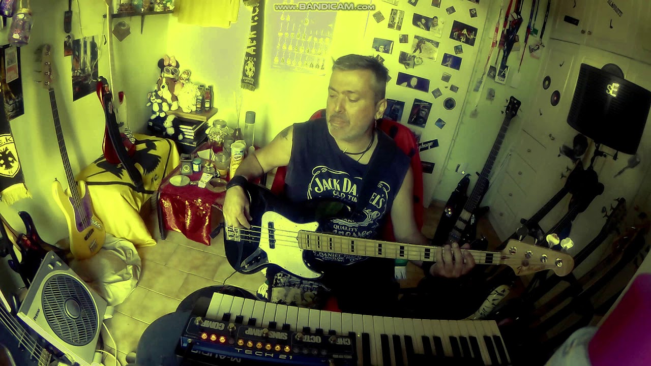 Mean street van halen bass cover - YouTube