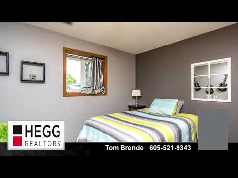 1000 S Suburban Dr, Sioux Falls, SD home video tour