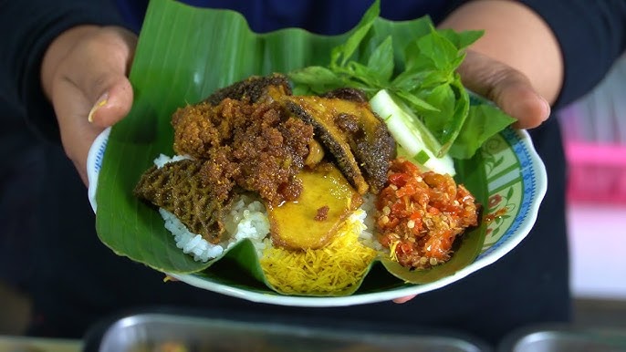 BEGINI CARA MEMASAK BABAT AGAR TIDAK BAU | NASI BABAT MADURA KHAS JAWA TIMUR - YouTube